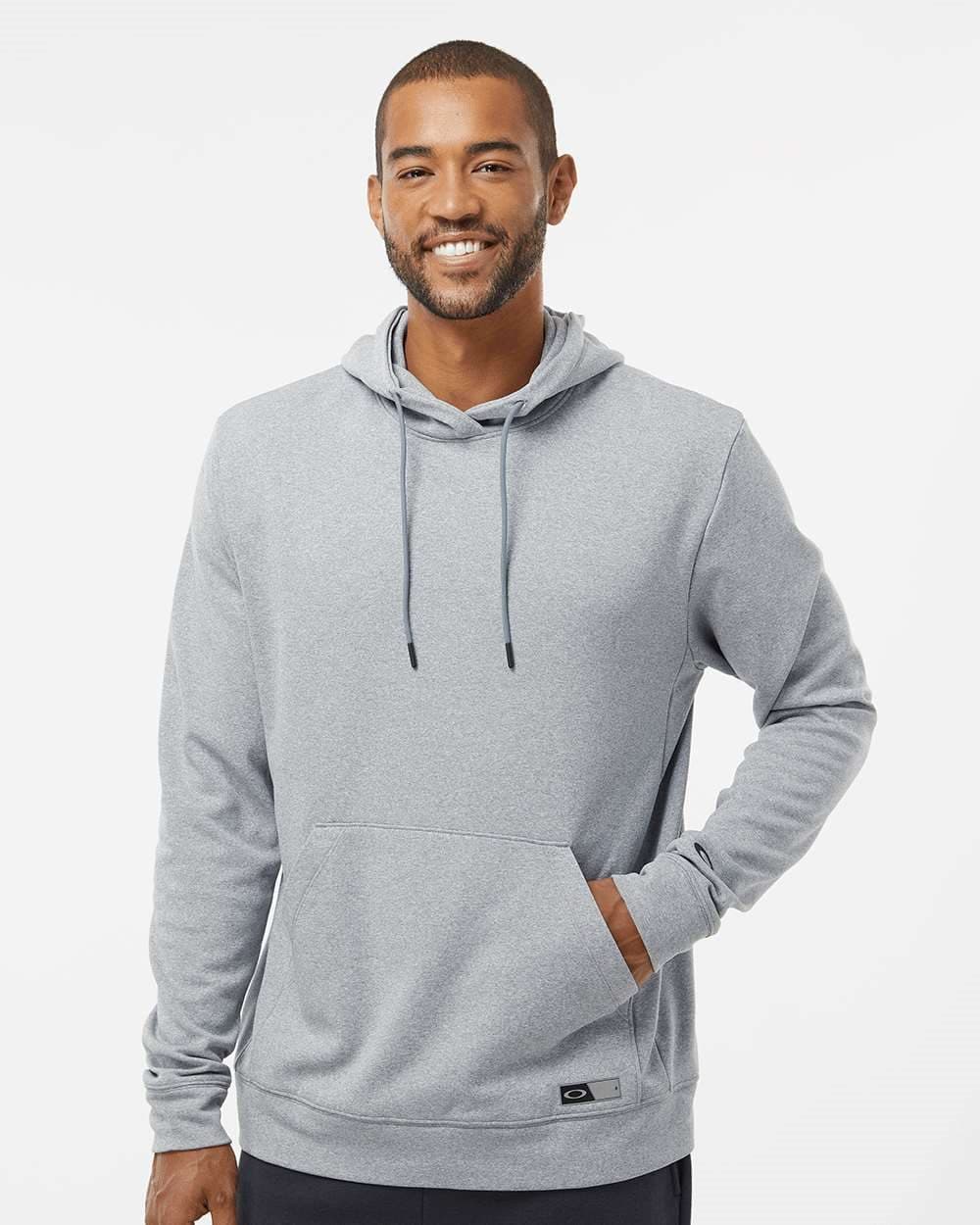 Oakley Men's Team Issue Hydrolix Hooded Sweatshirt - Image 1