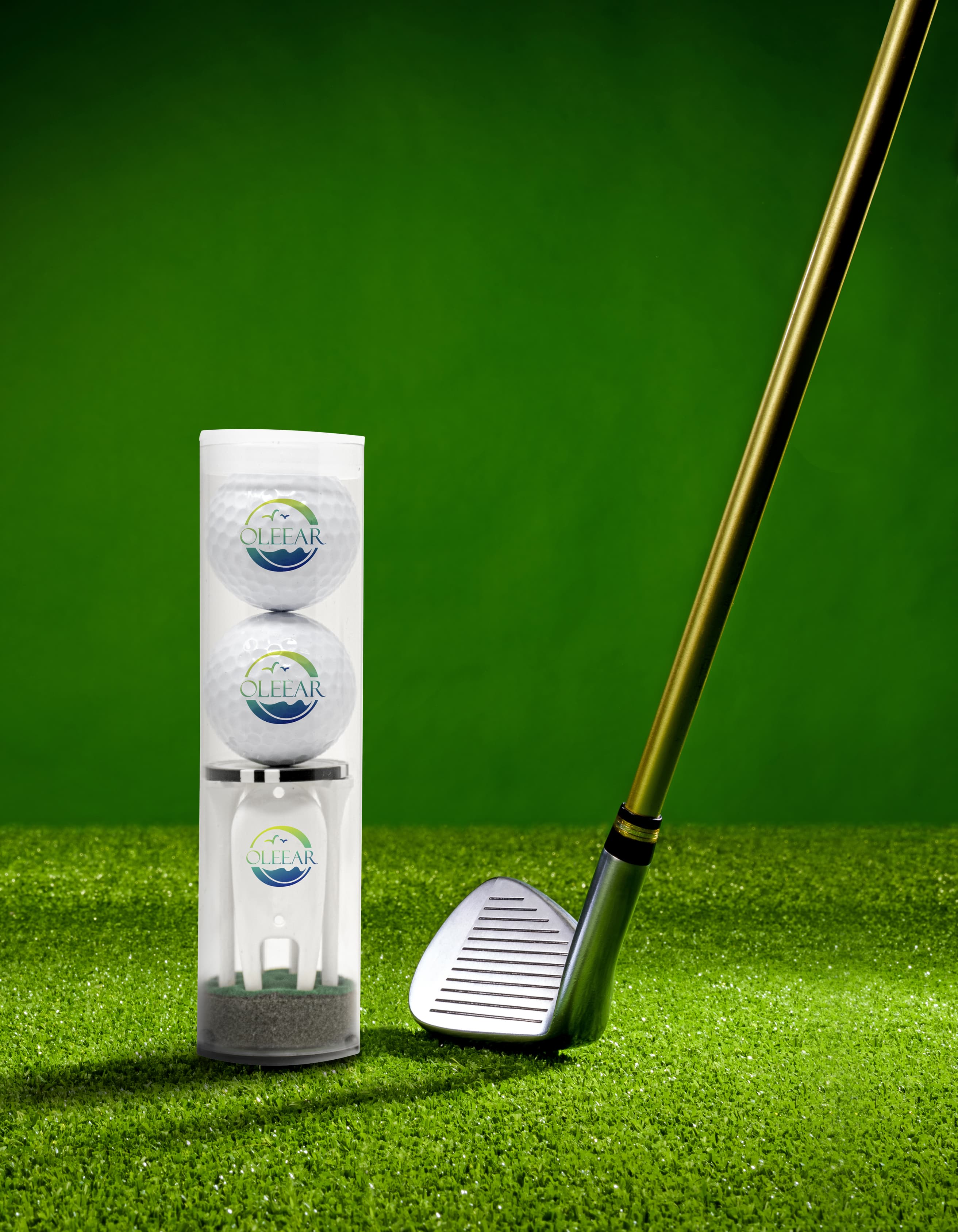 Classic 2-Ball Par Pack with Tees, Tool & Poker Chip